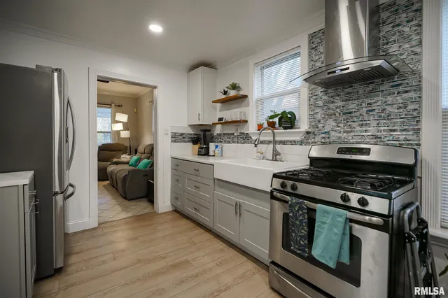 $69,900 | 2000 West Antoinette Street, Peoria, IL 61605