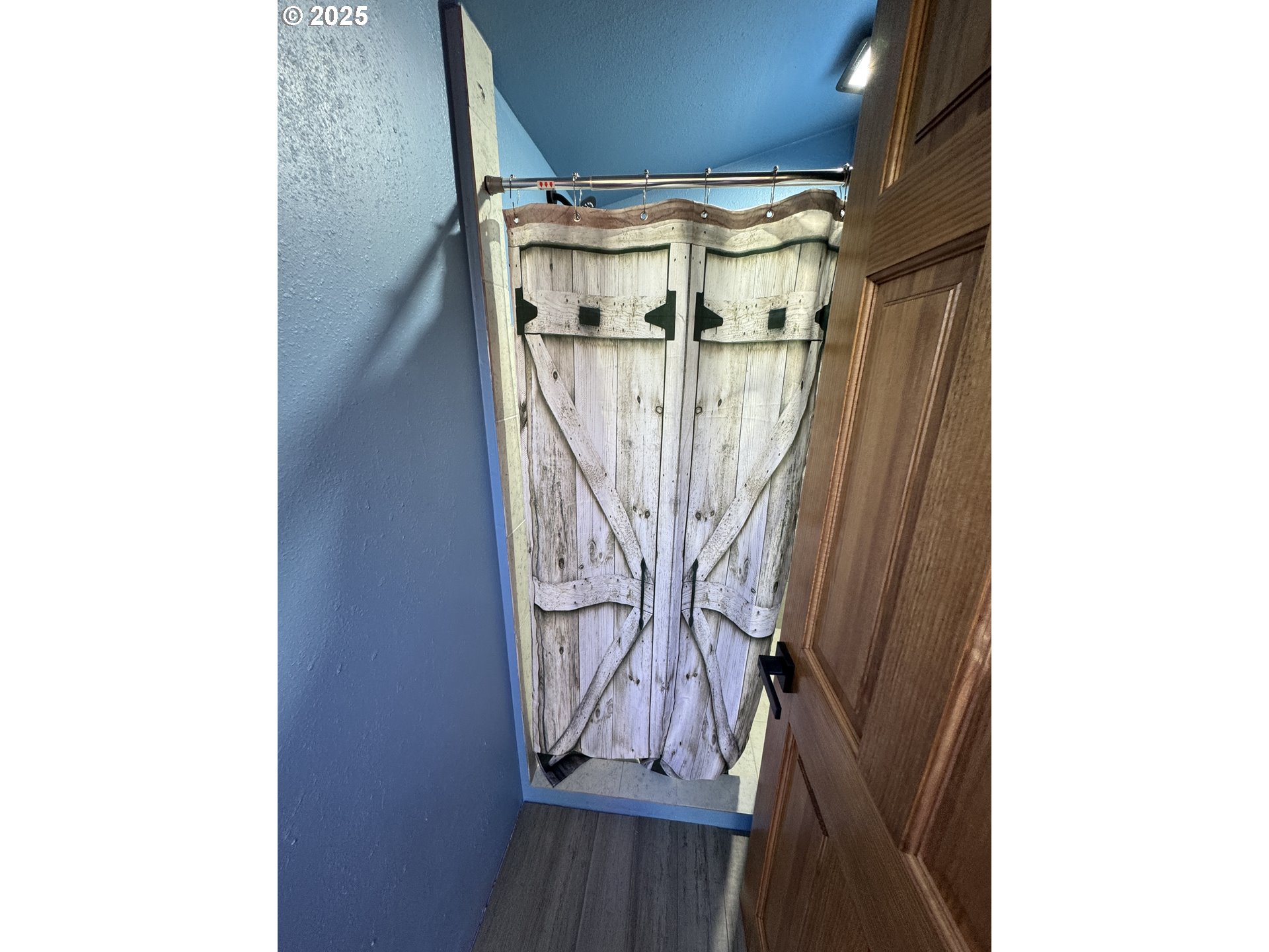 Pine Ridge, Unit 54 Goldendale, WA 98620 - Photo 17 of 43 a view of entryway