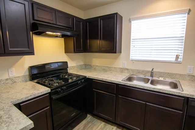 $1,525 | 13003 Bella Vida Lane, Houston, TX 77082