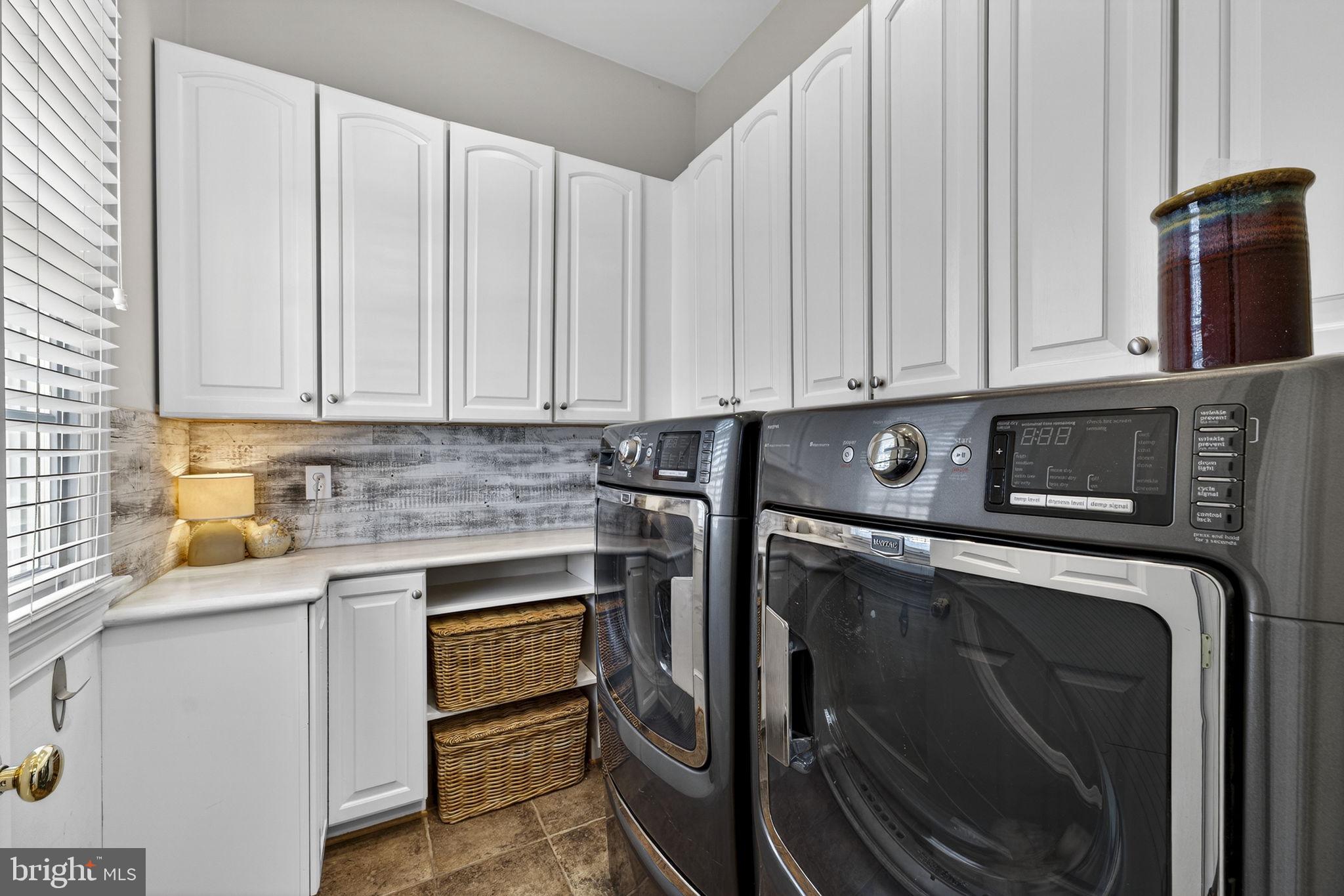 18940 Airmont Road Purcellville, VA 20132 - Photo 26 of 91 Well Equipped Laundry Room with Cabinets