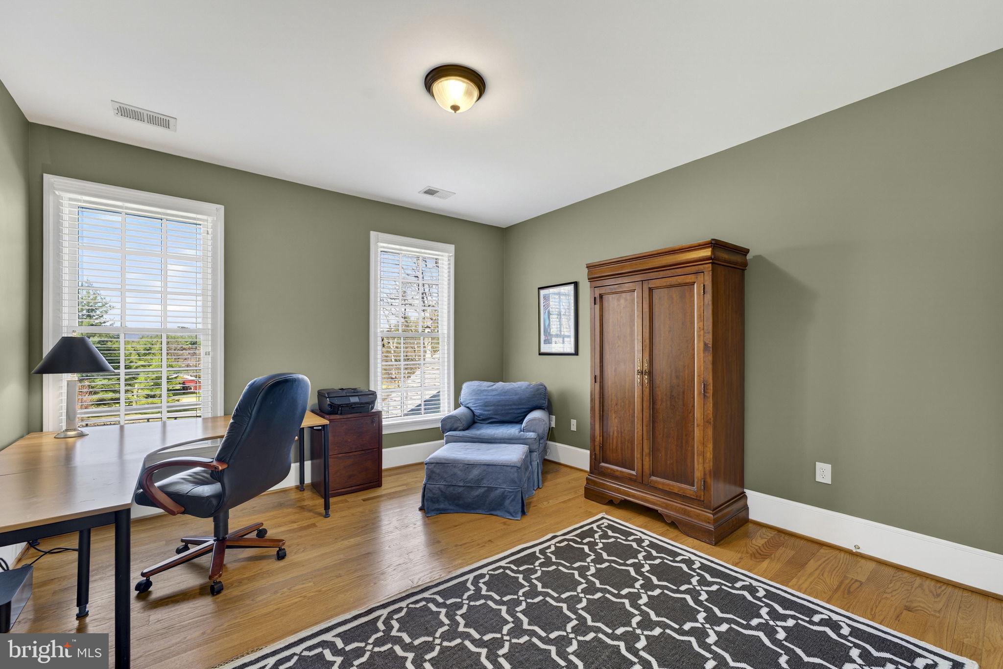 18940 Airmont Road Purcellville, VA 20132 - Photo 39 of 91 Spacious Bedroom #3