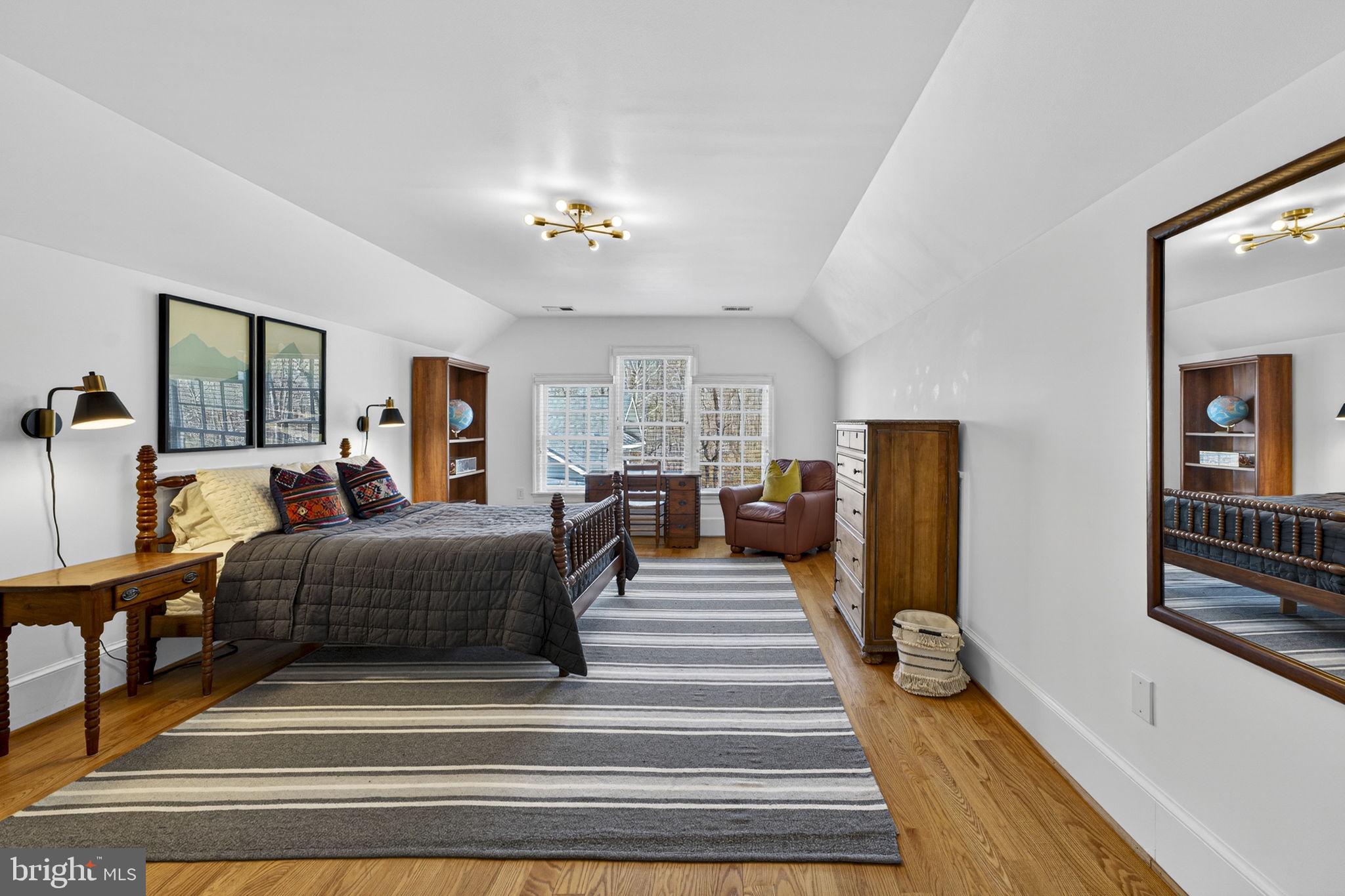 18940 Airmont Road Purcellville, VA 20132 - Photo 42 of 91 Very Spacious Bedroom #5