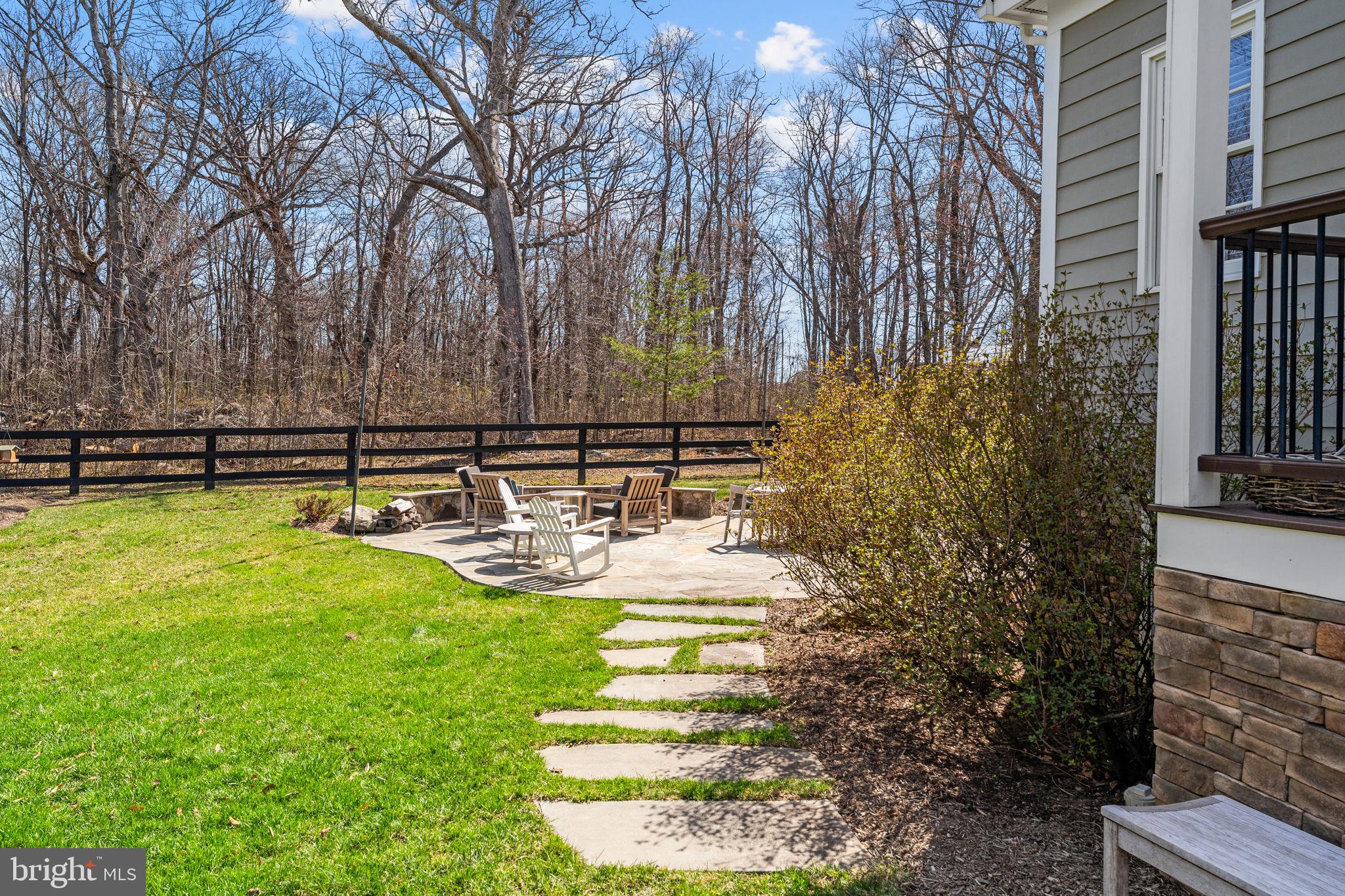18940 Airmont Road Purcellville, VA 20132 - Photo 67 of 91 Side Access to Rear Flagstone Patio