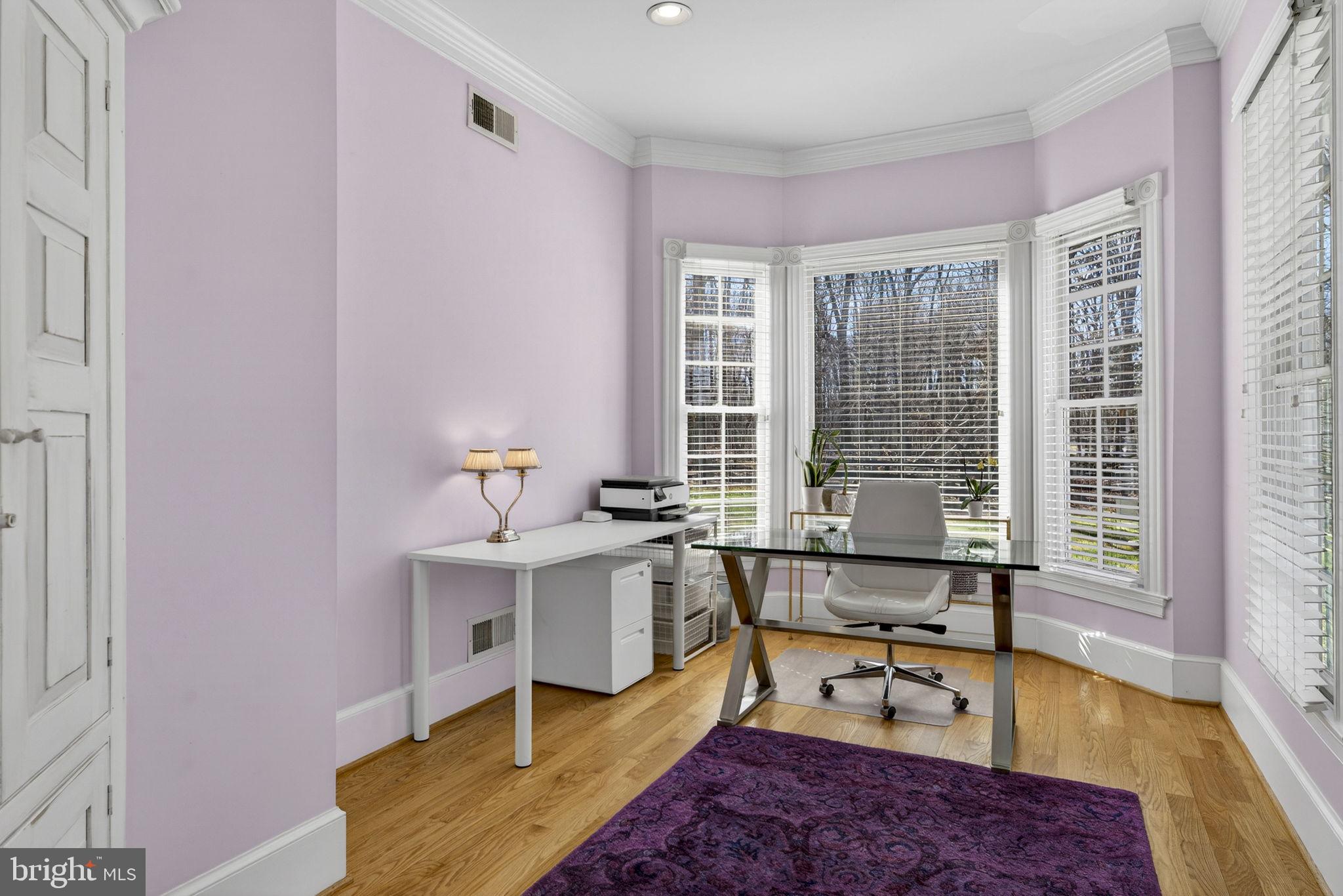 18940 Airmont Road Purcellville, VA 20132 - Photo 7 of 91 Sunlit Office with Charming Bay Window