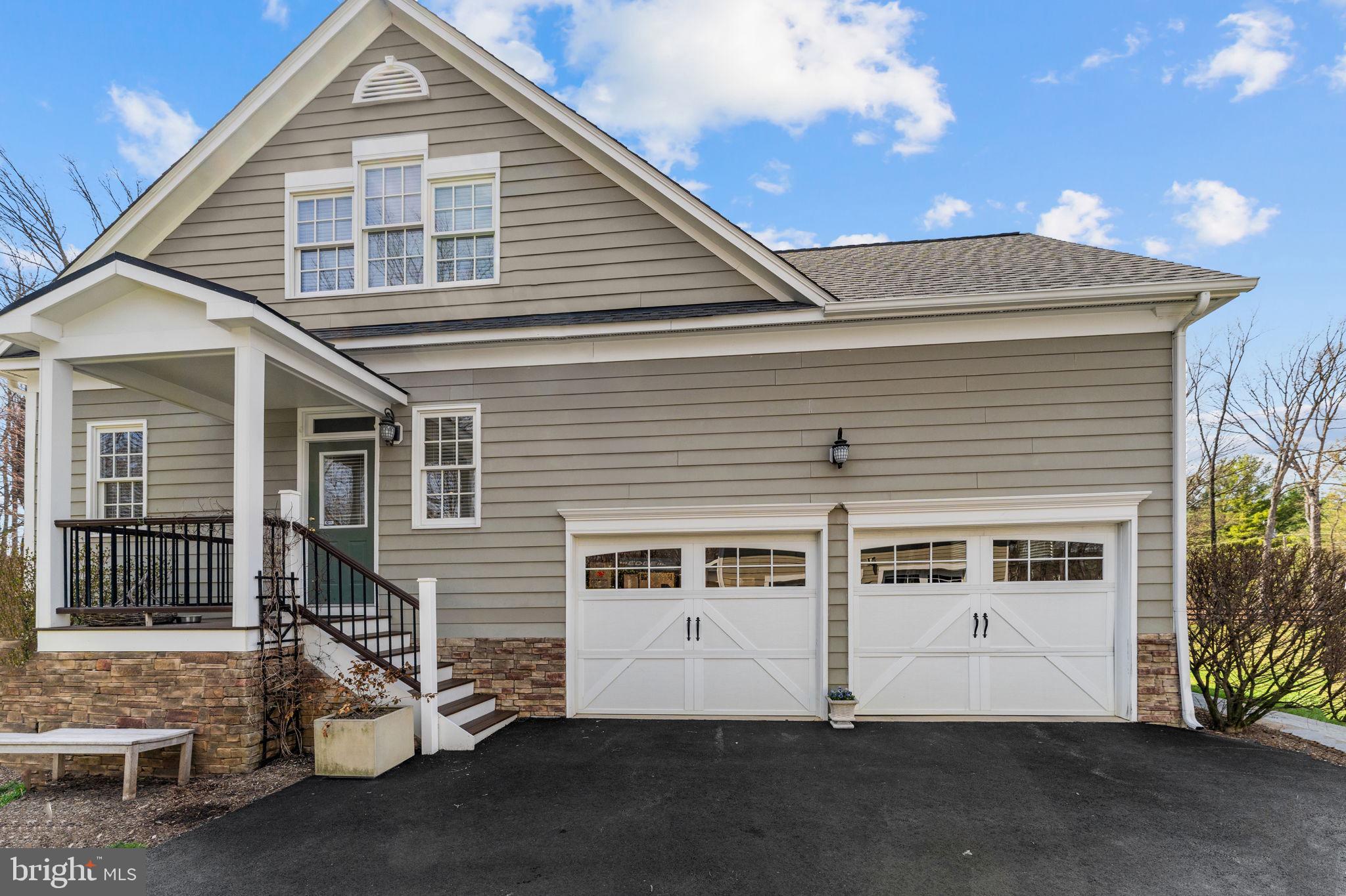 18940 Airmont Road Purcellville, VA 20132 - Photo 81 of 91 Exterior Side View / 2 Car Garage Attached