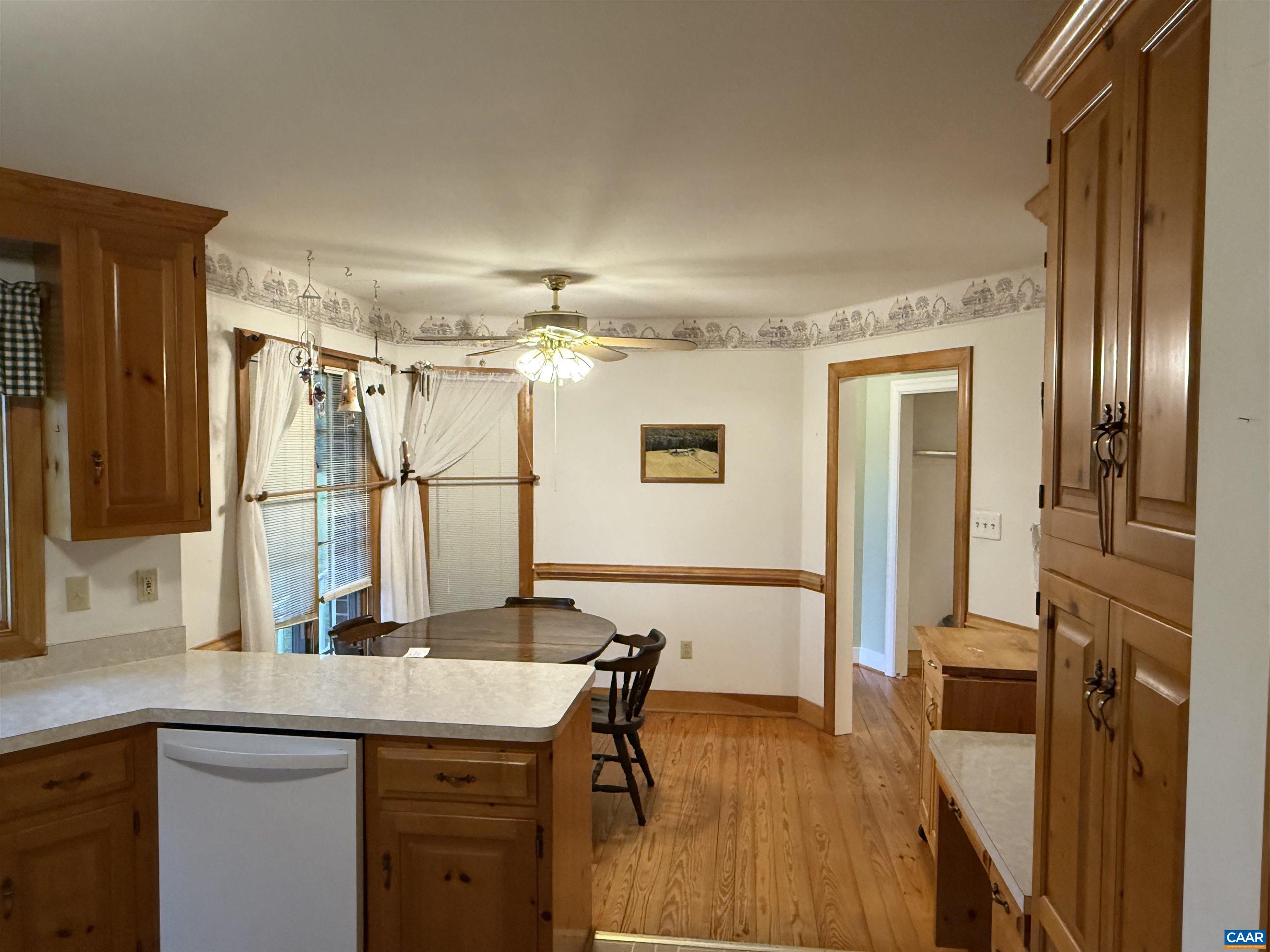 5051 Shannon Hill Road Kents Store, VA 23084 - Photo 18 of 67 Chef's Eat-In Kitchen