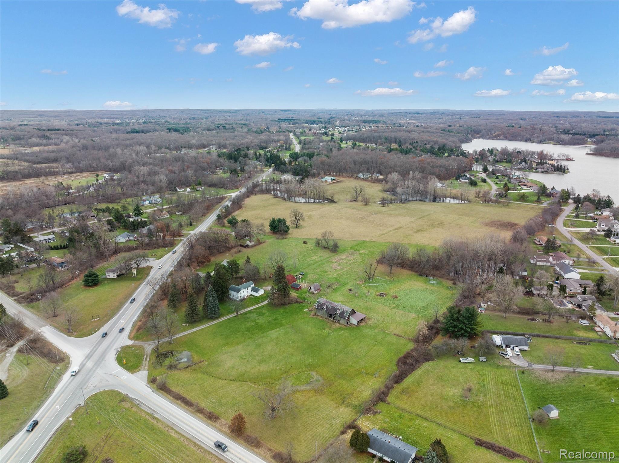 10448 Green Road Goodrich, MI 48438 - Photo 14 of 57 10448 Green Rd-13.jpg