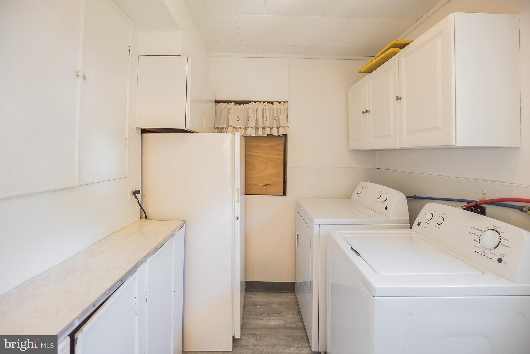 834 Springhill Road Secane, PA 19018 - Photo 19 of 30 Laundry Room