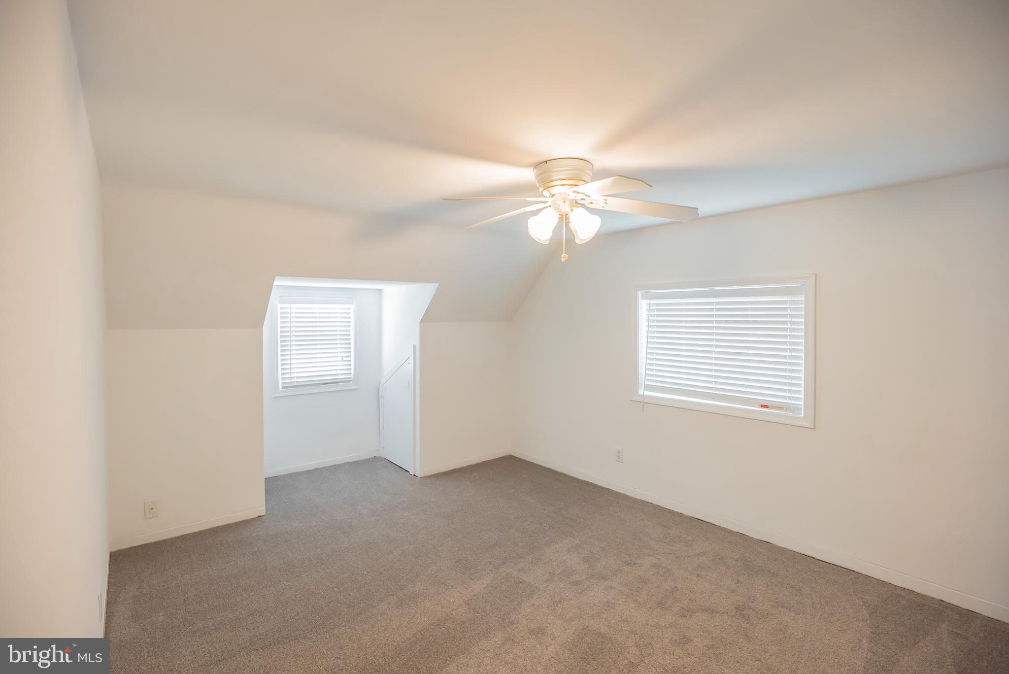 834 Springhill Road Secane, PA 19018 - Photo 21 of 30 Master Bedoom