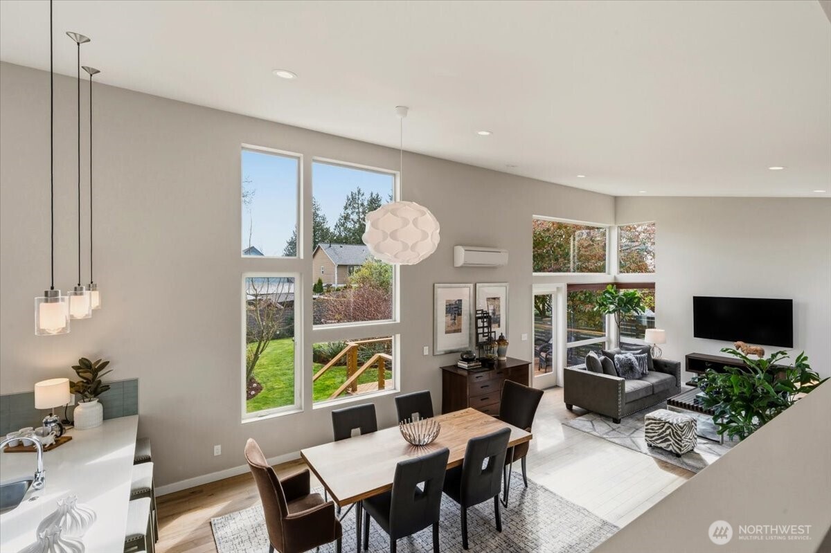 711 North 97th Street Seattle, WA 98103 - Photo 14 of 39