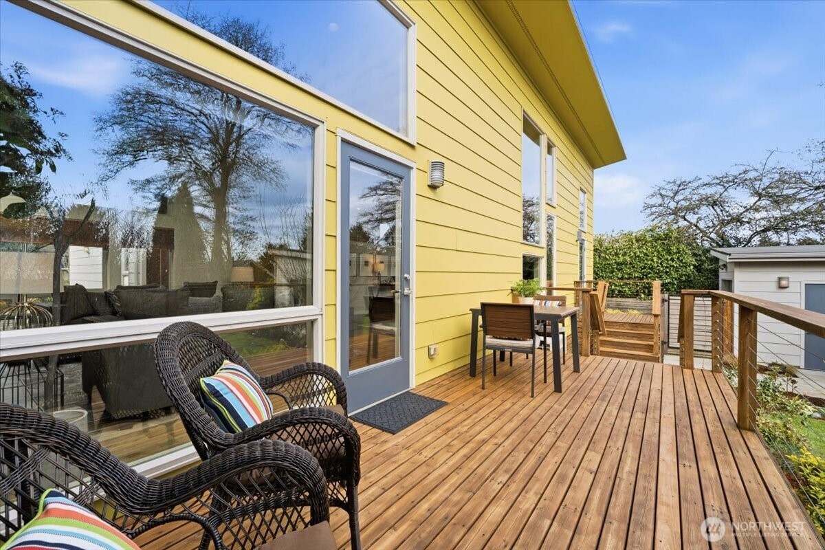 711 North 97th Street Seattle, WA 98103 - Photo 27 of 39