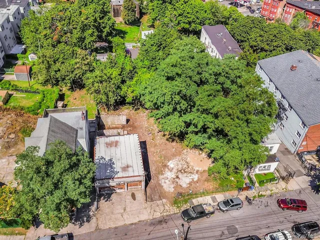 $750,000 | 79-85 William Street, Yonkers, NY 10701