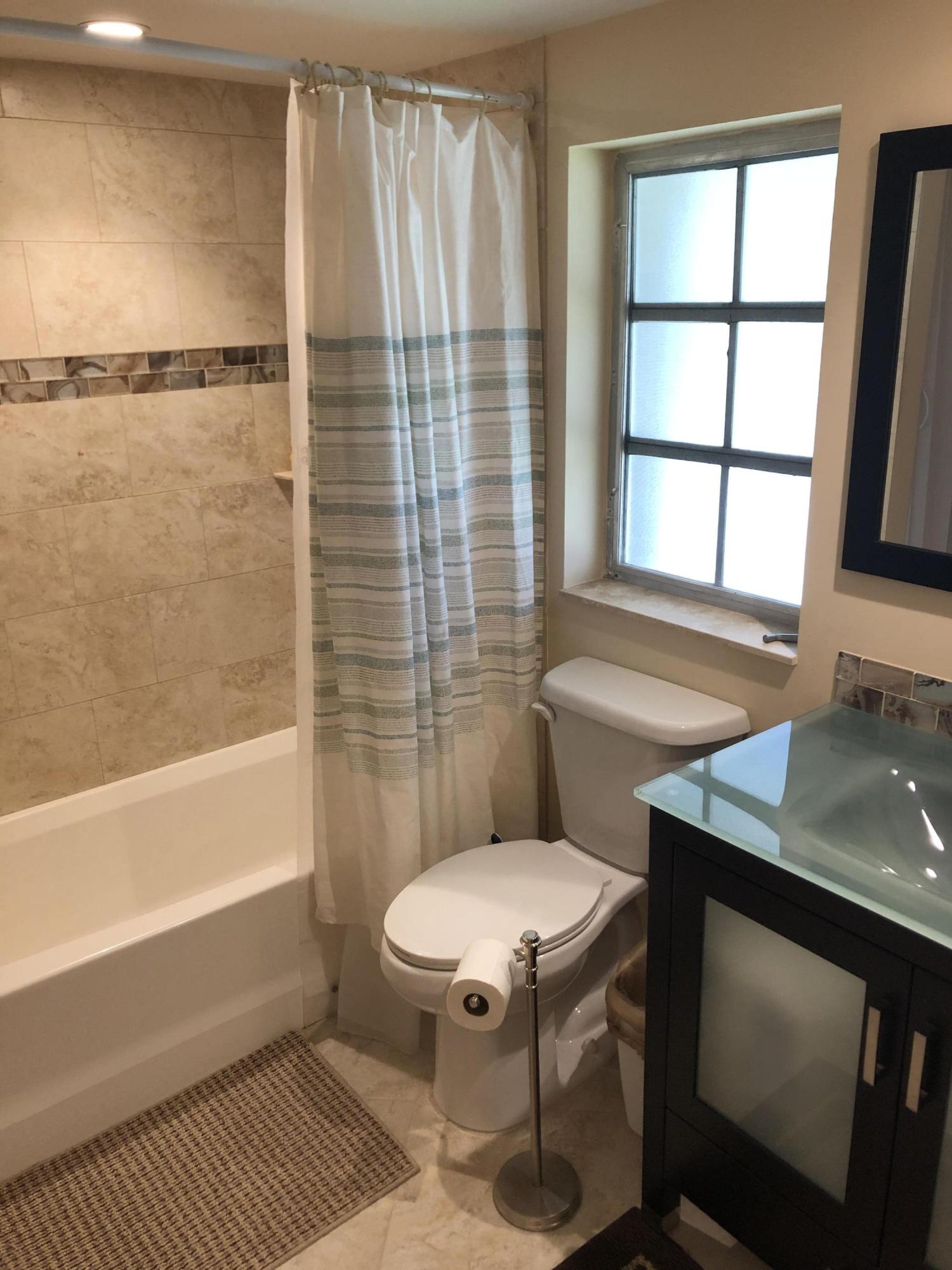 90 Southwest 5th Avenue, Unit 90 Boca Raton, FL 33432 - Photo 35 of 38 IMG_1471
