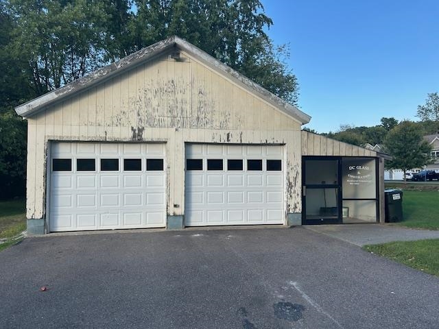 101 Macrae Road Colchester, VT 05446 - Photo 3 of 56