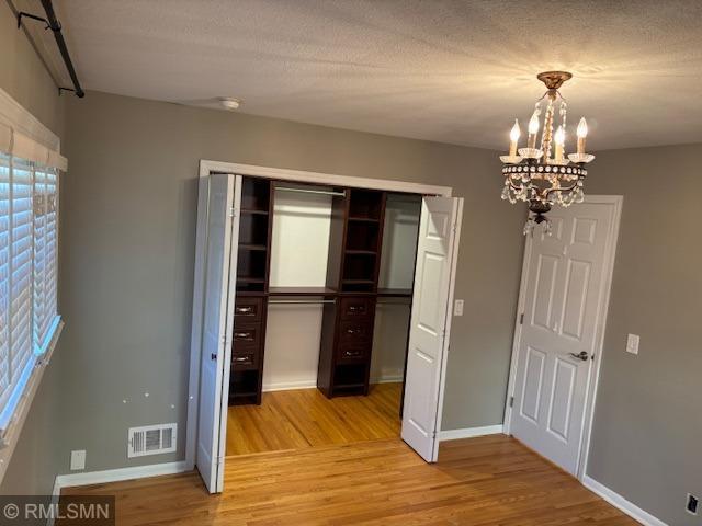 5534 Washburn Avenue South Minneapolis, MN 55410 - Photo 15 of 29