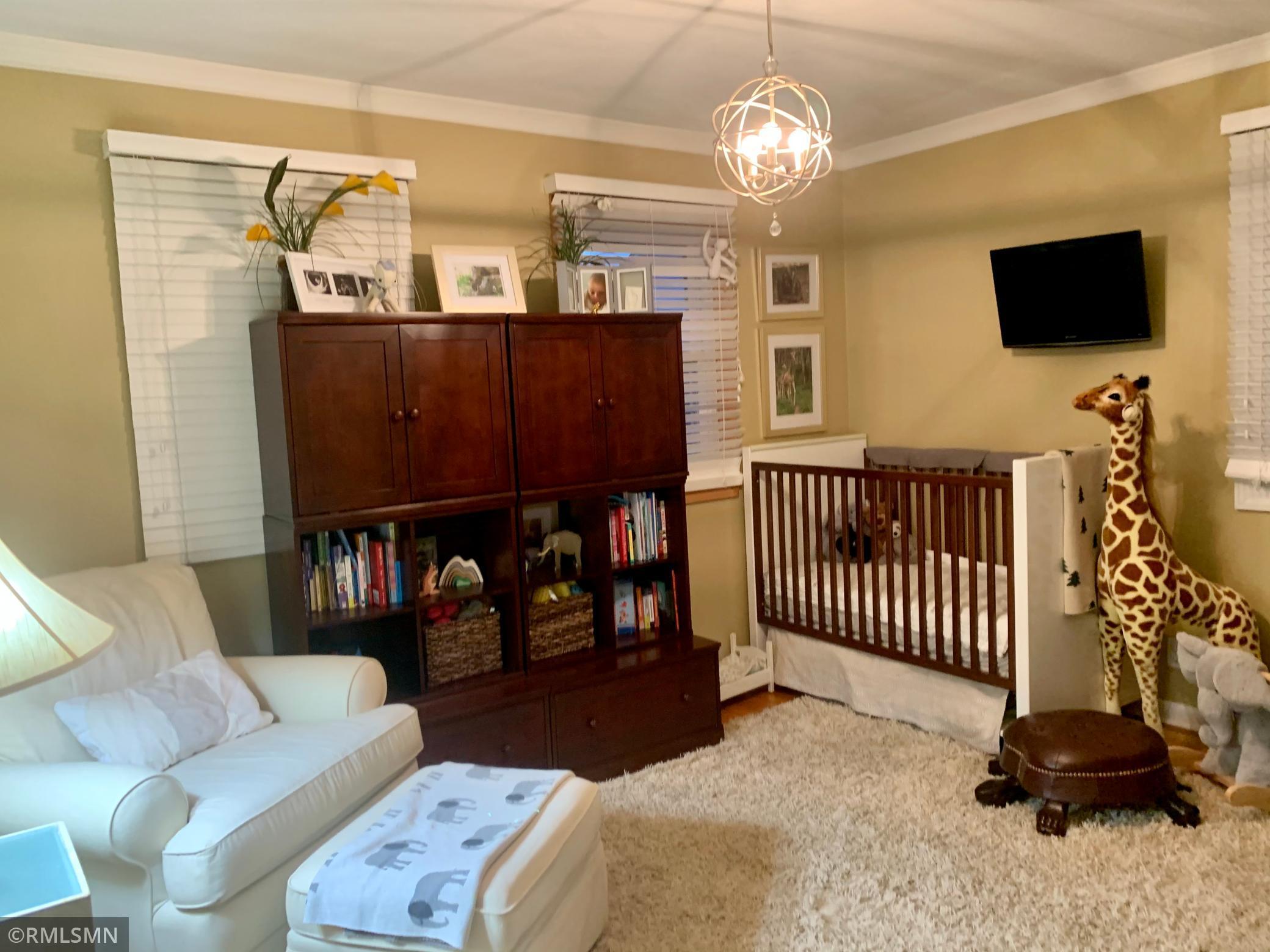 5534 Washburn Avenue South Minneapolis, MN 55410 - Photo 9 of 29