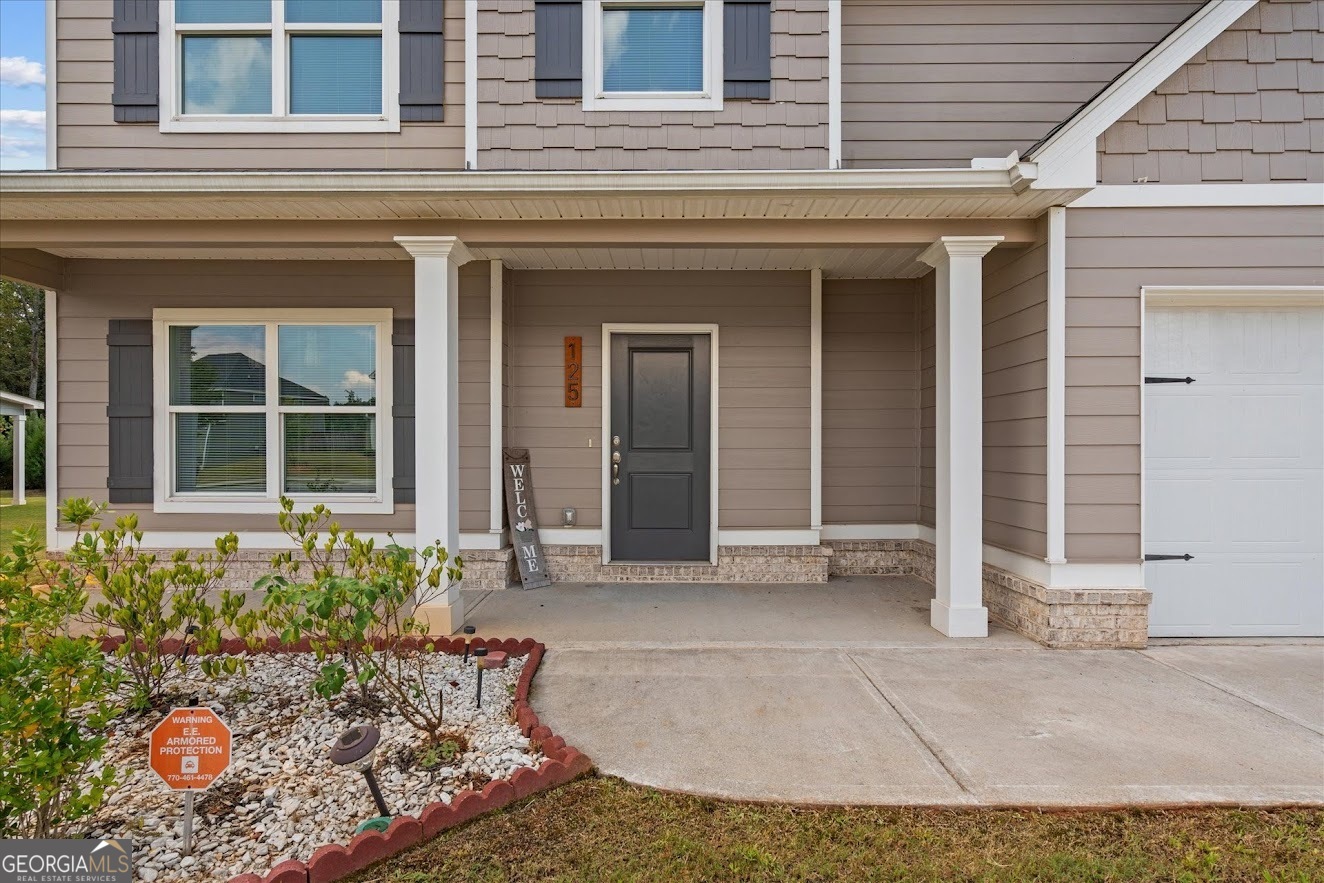 125 Springwood Drive Carrollton, GA 30117 - Photo 6 of 48 front view of a house