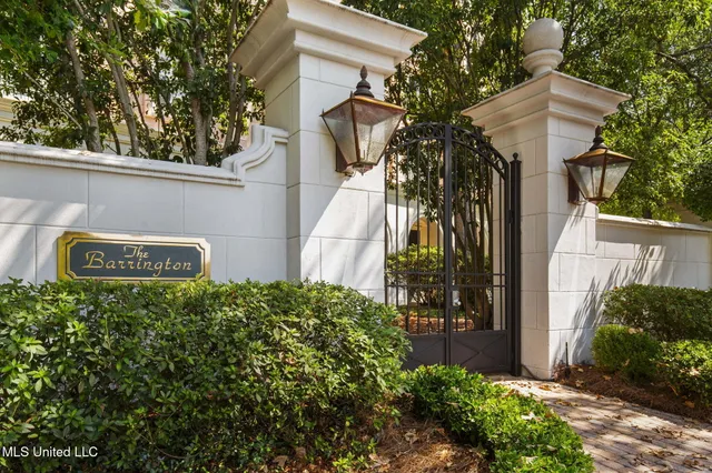 $530,000 | 1200 Meadowbrook Road, Unit 11, Jackson, MS 39206