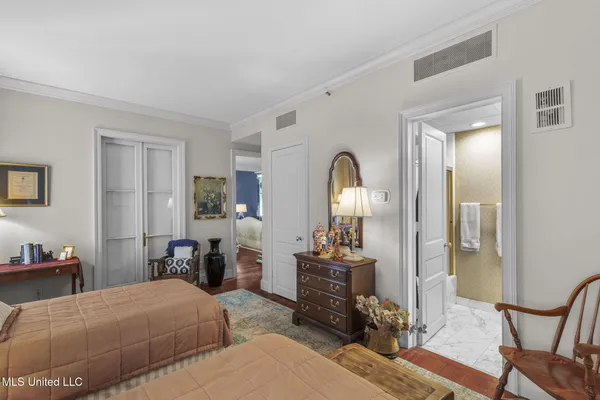 $530,000 | 1200 Meadowbrook Road, Unit 11, Jackson, MS 39206