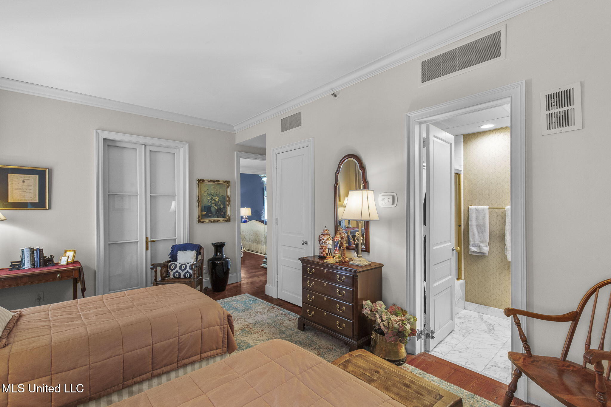 1200 Meadowbrook Road, Unit 11 Jackson, MS 39206 - Photo 35 of 75 42-web-or-mls-Barrington-Unit 11-42