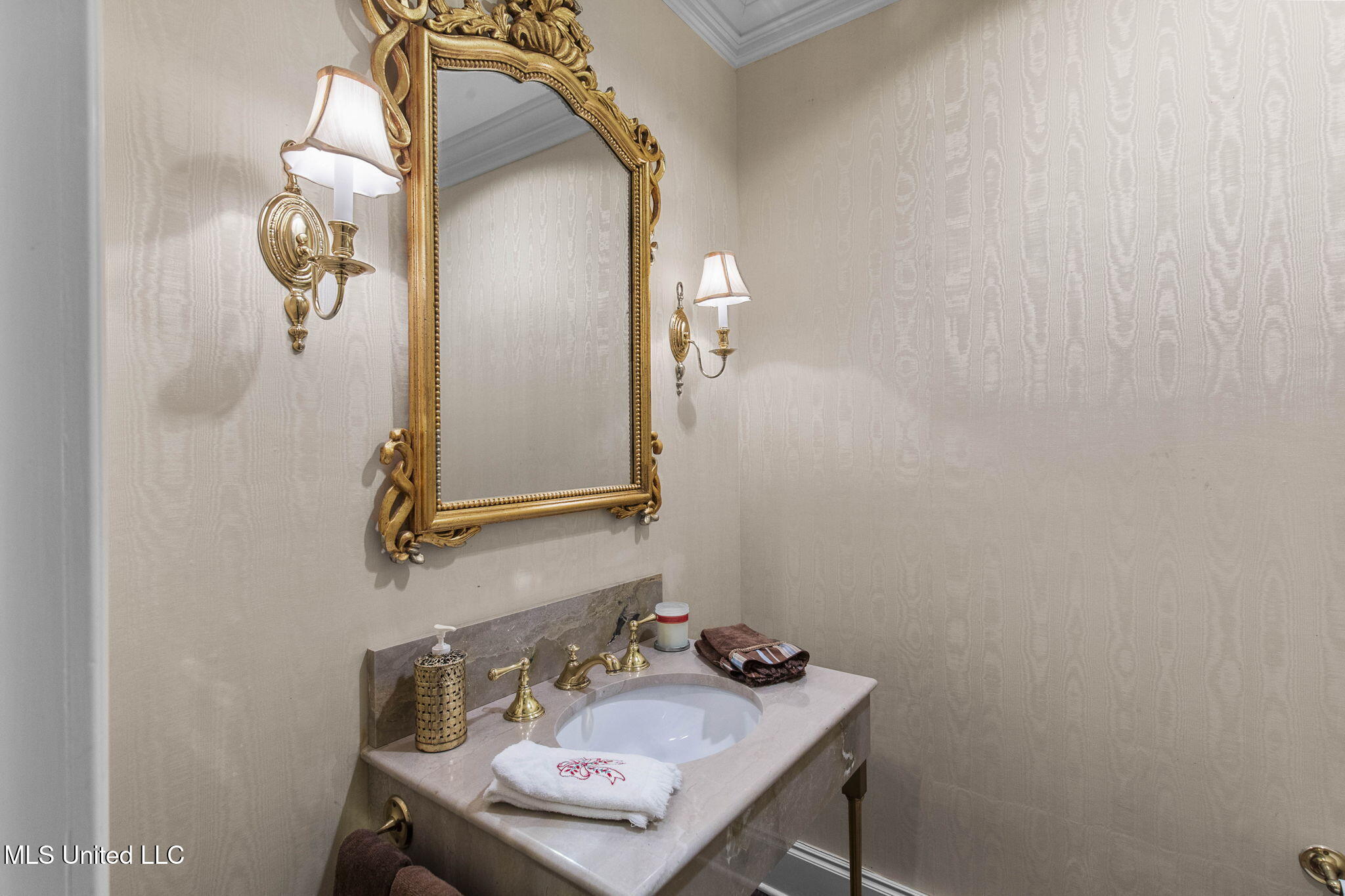 1200 Meadowbrook Road, Unit 11 Jackson, MS 39206 - Photo 53 of 75 24-web-or-mls-Barrington-Unit 11-24