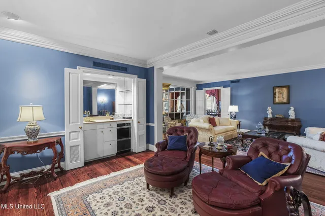 $530,000 | 1200 Meadowbrook Road, Unit 11, Jackson, MS 39206