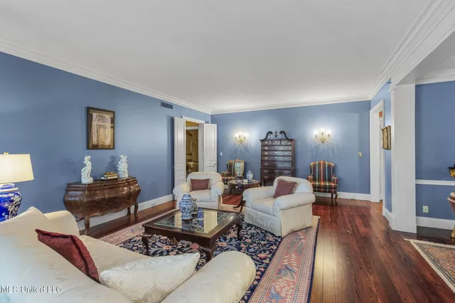 $530,000 | 1200 Meadowbrook Road, Unit 11, Jackson, MS 39206