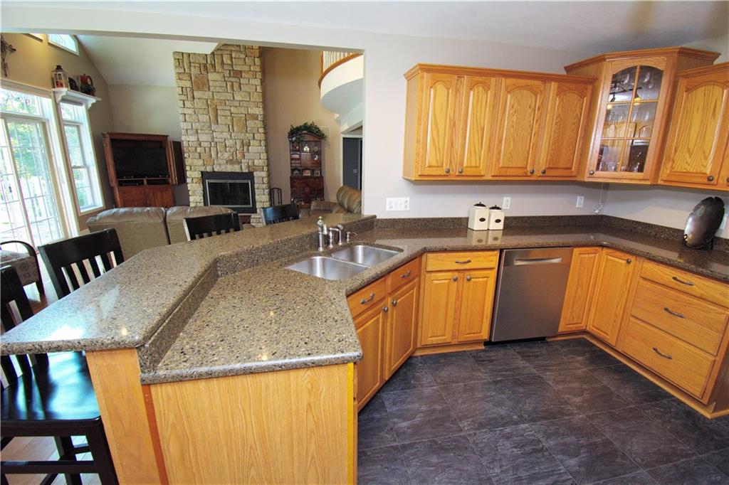 425 Rolling Hills Road Freedom, PA 15042 - Photo 6 of 25 A casual dining area is ideal for a quick snack. The open layout of the home is great for entertaining.