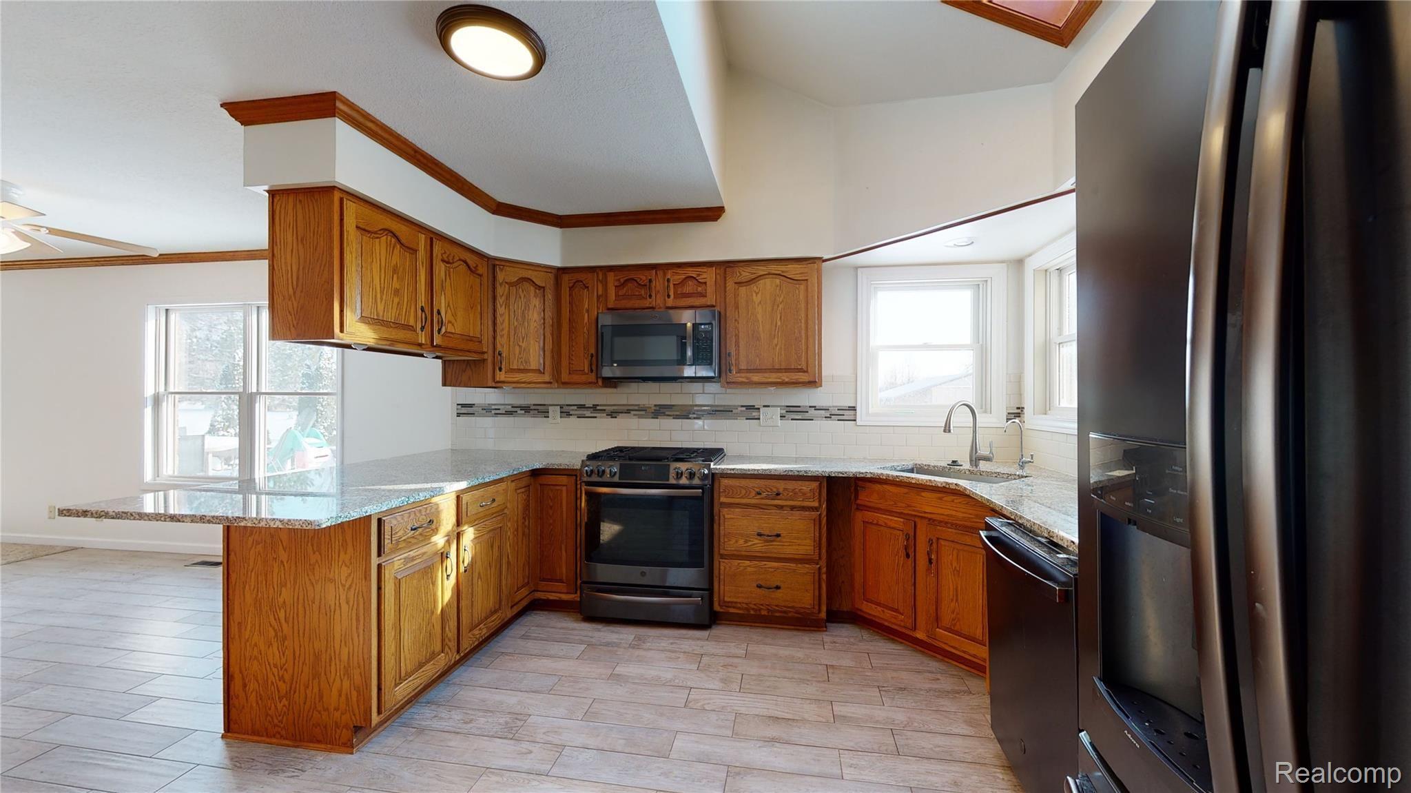 6375 Elms Road Swartz Creek, MI 48473 - Photo 8 of 41 6375-S-Elms-Rd-12012021_102546.jpg