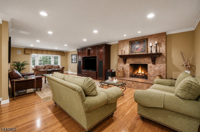 23 Brittany Road Montville, NJ 07045 - Photo 10 of 37 Gallery Image 10