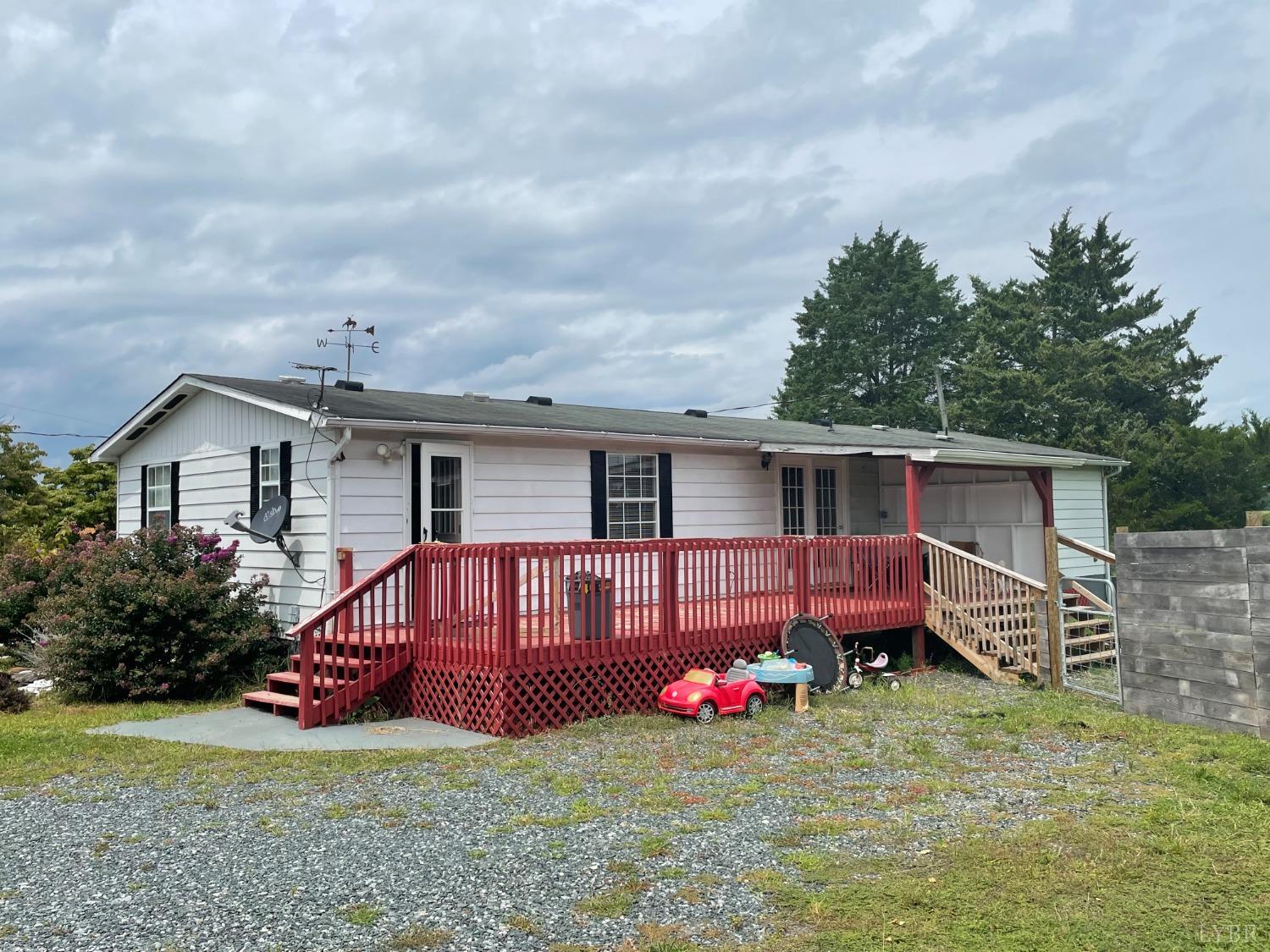 9189 Forest Road Goode, VA 24556 - Photo 28 of 40