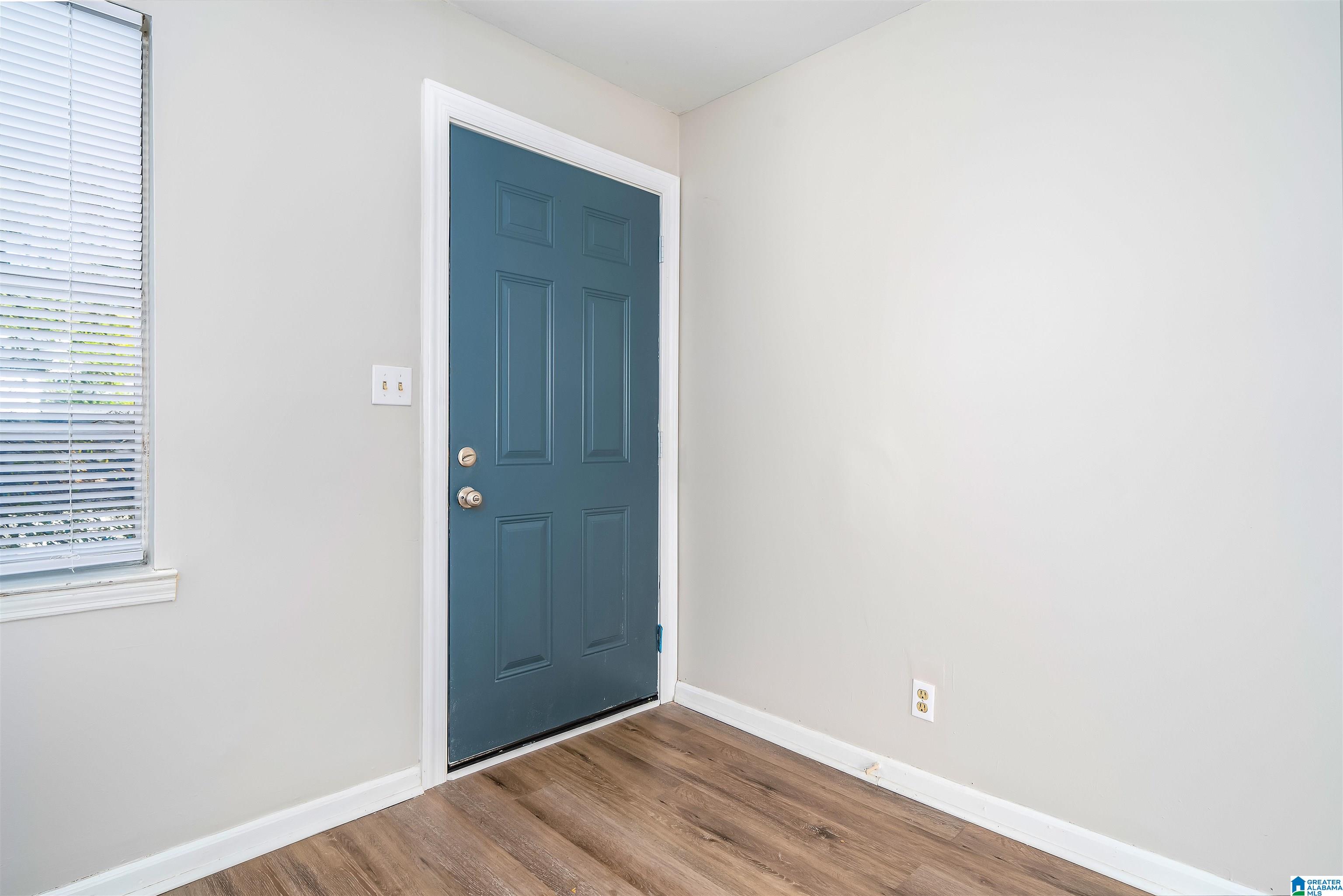 2524 18th Place South Birmingham, AL 35209 - Photo 5 of 17