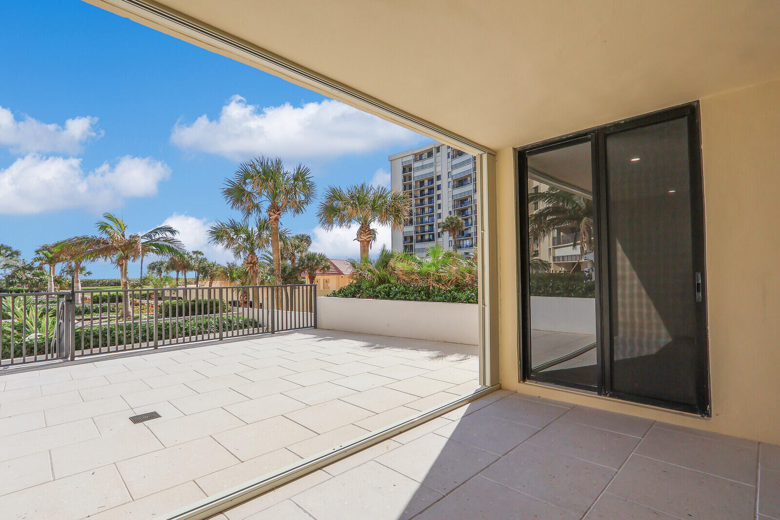 200 Ocean Trail Way, Unit T1 Jupiter, FL 33477 - Photo 38 of 39 a view of balcony