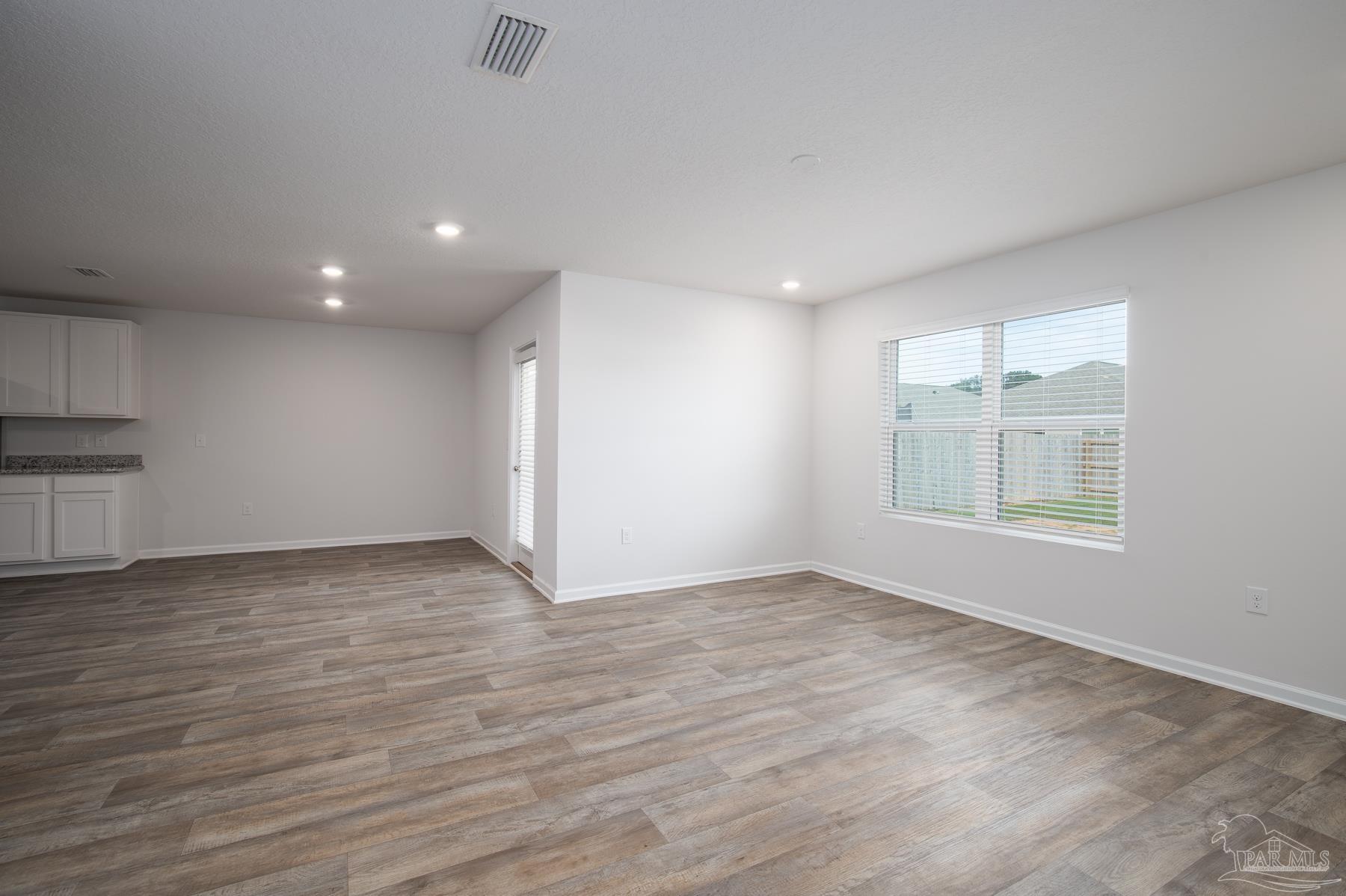 5540 Lancelot Trail Milton, FL 32583 - Photo 2 of 15