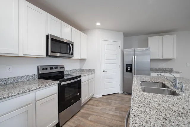 $1,900 | 5540 Lancelot Trail, Milton, FL 32583