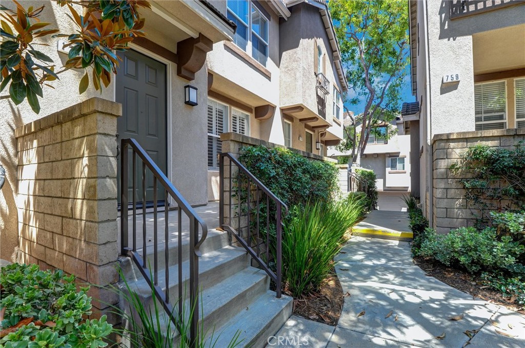128 Shattuck Street Brea, CA 92821 - Photo 3 of 27