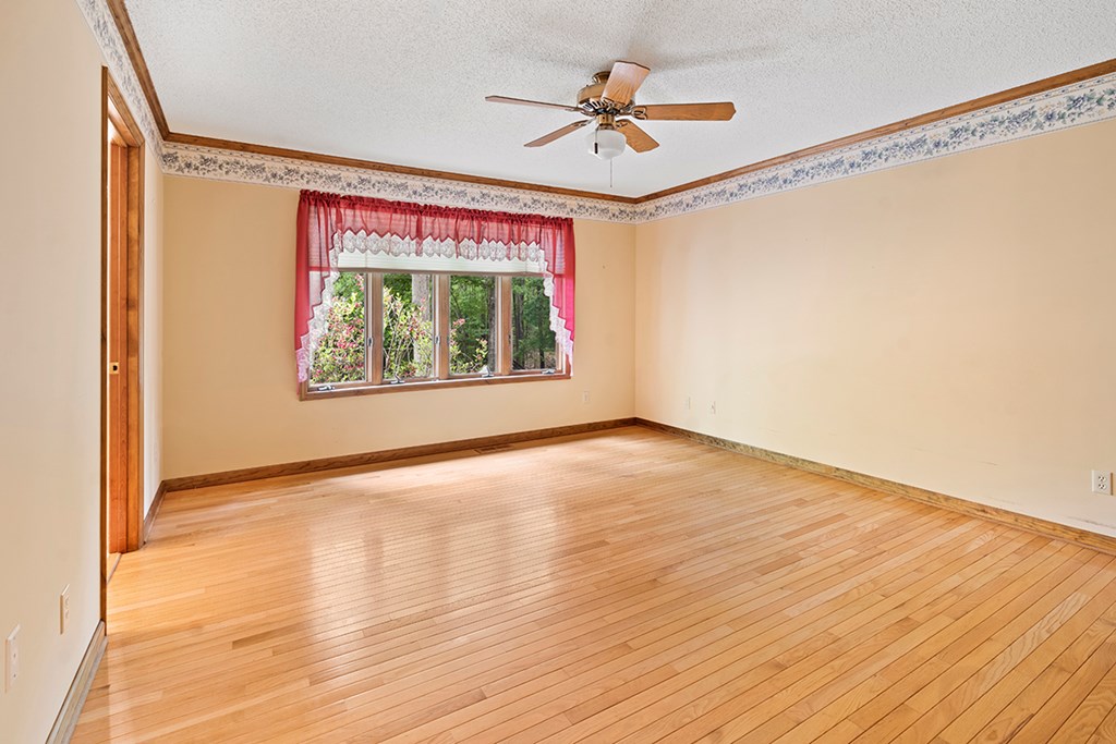 3060 Scurry Island Road Chappells, SC 29037 - Photo 13 of 22