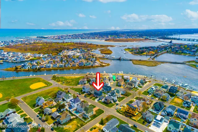 $6,000 | 393 East Virginia Avenue, Manasquan, NJ 08736