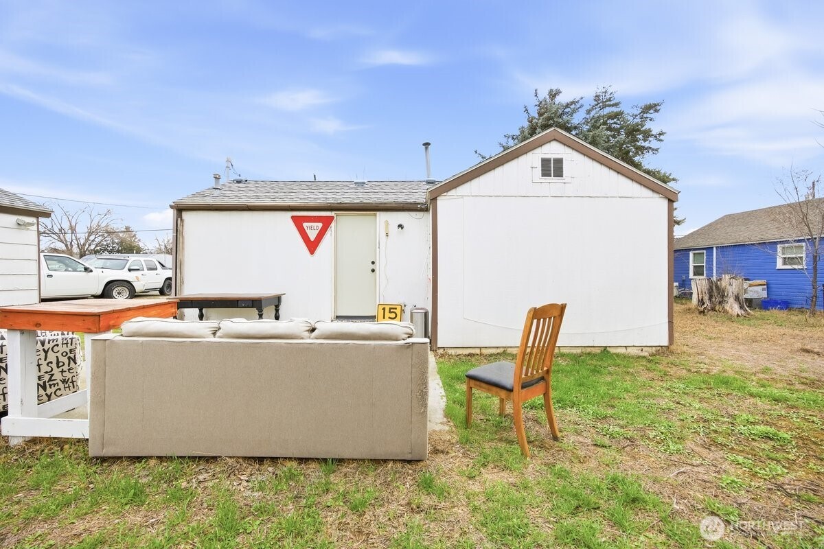 17 East 13th Avenue Kennewick, WA 99337 - Photo 15 of 17