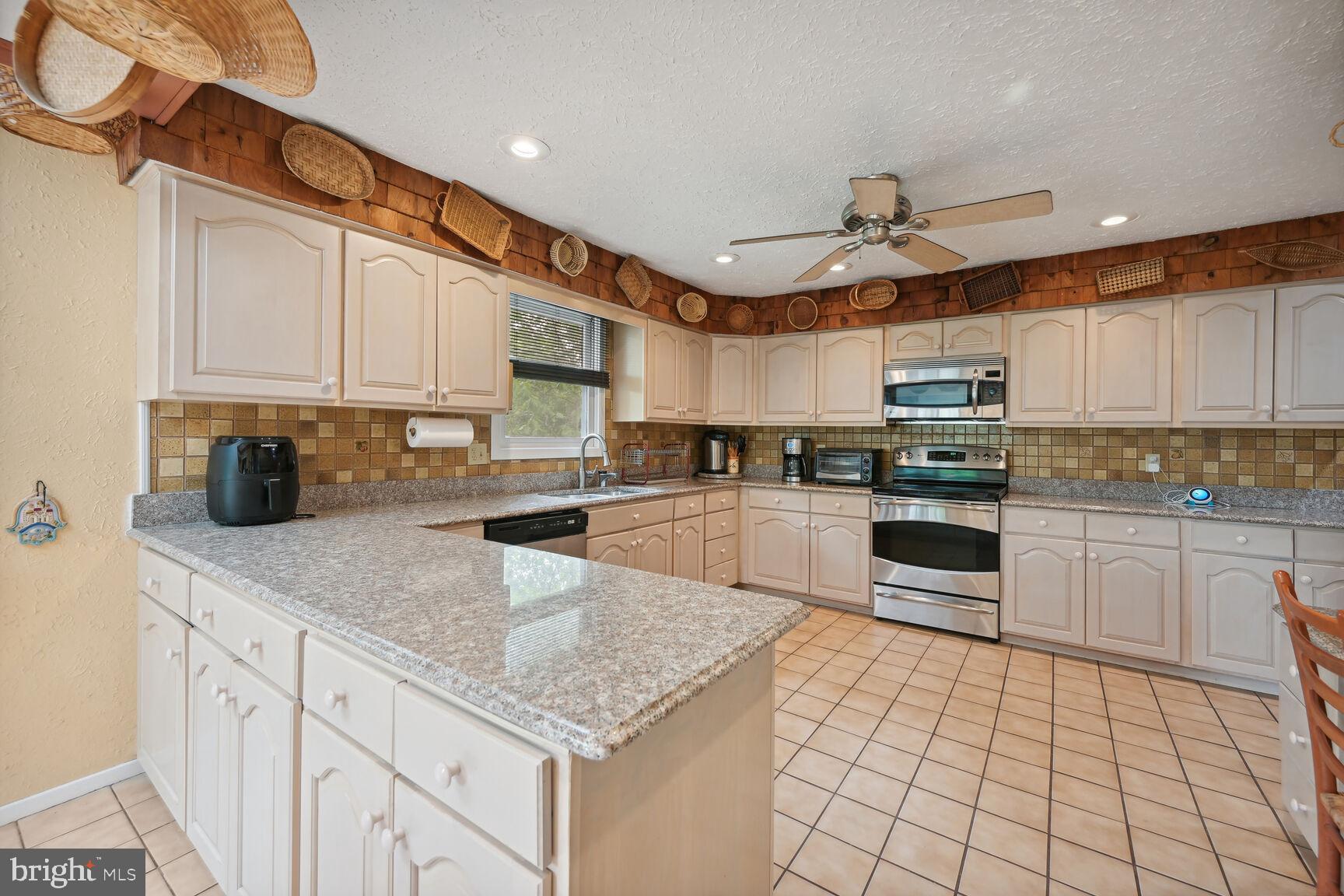 401 Kennebec Road Cherry Hill, NJ 08002 - Photo 8 of 29