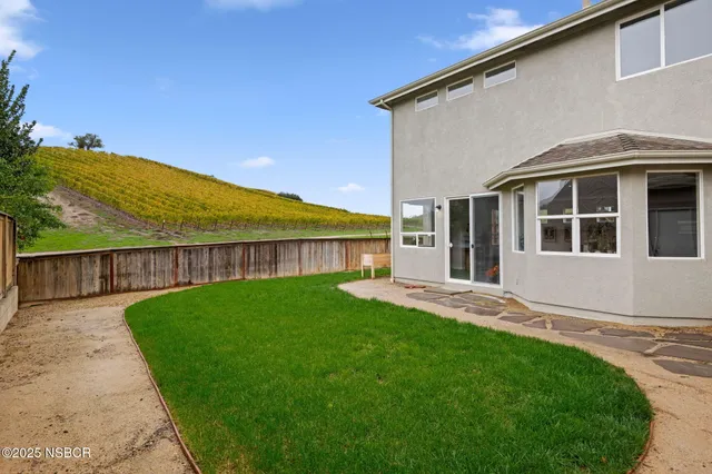 $959,000 | 9 Chamiso Drive, Los Alamos, CA 93440