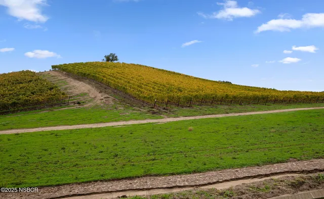 $959,000 | 9 Chamiso Drive, Los Alamos, CA 93440