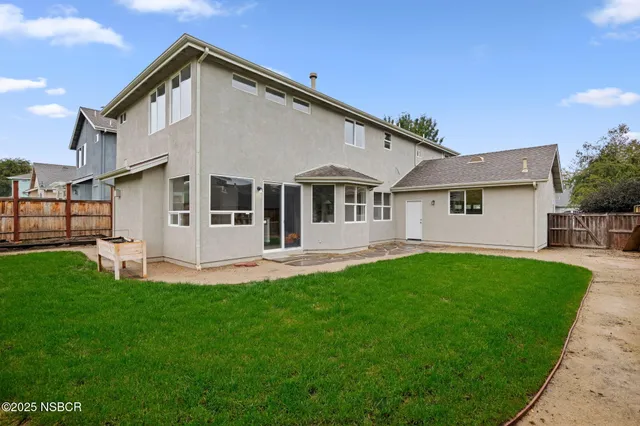 $959,000 | 9 Chamiso Drive, Los Alamos, CA 93440