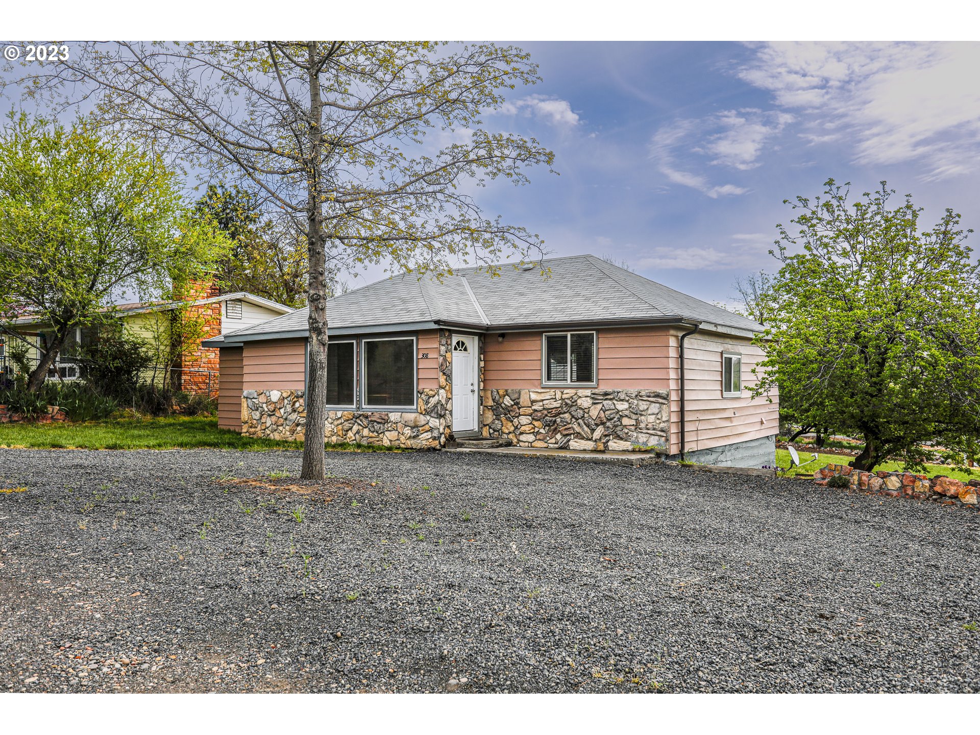 308 Blue Rock Road Maupin, OR 97037 - Photo 20 of 37 Gallery Image 20