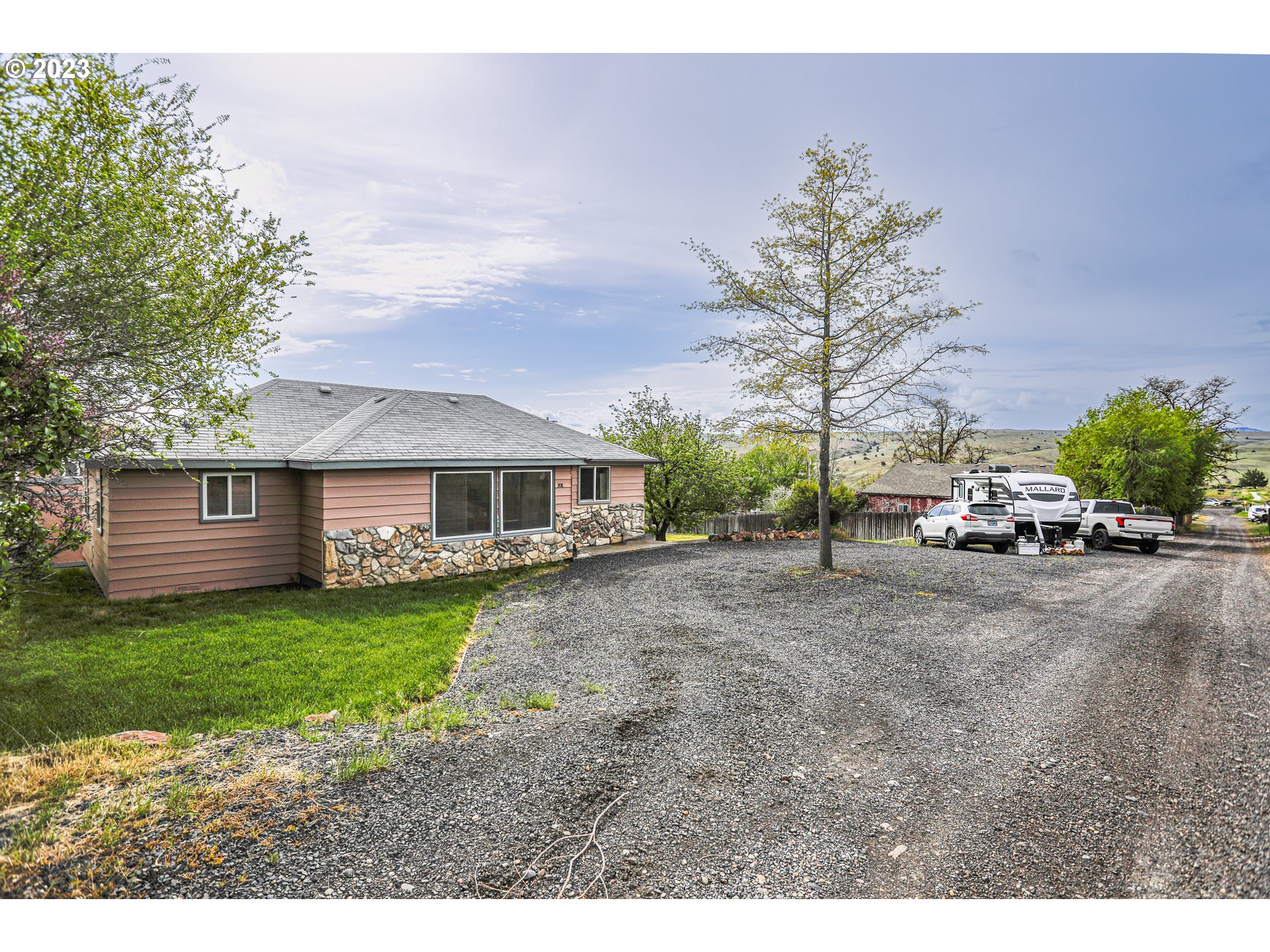 308 Blue Rock Road Maupin, OR 97037 - Photo 3 of 37 Gallery Image 3