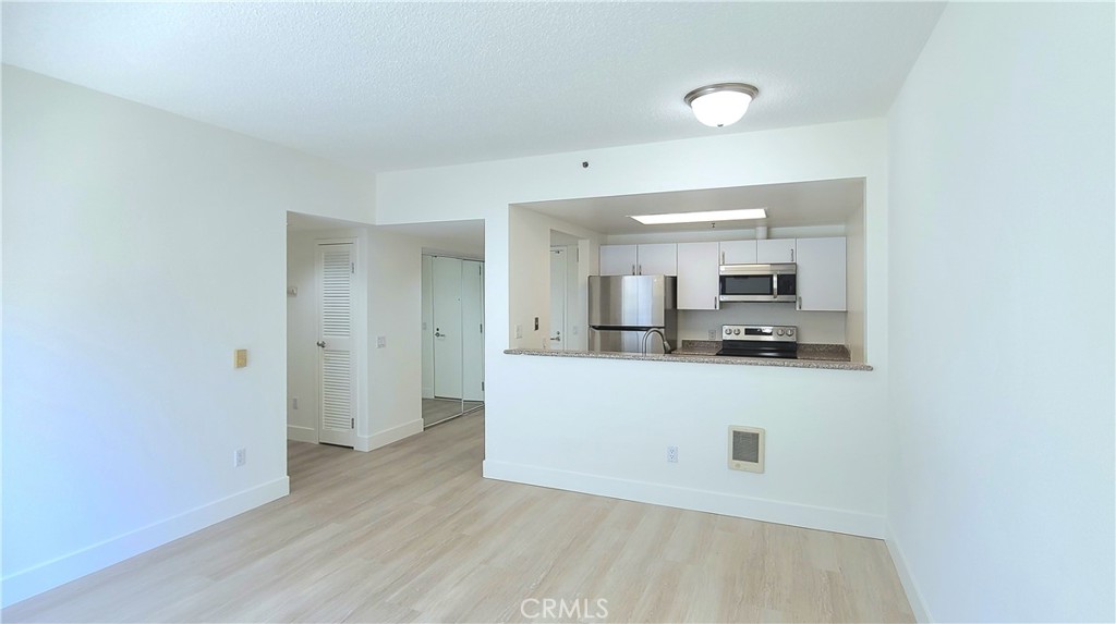989 Webster Street, Unit 546 Oakland, CA 94607 - Photo 14 of 34