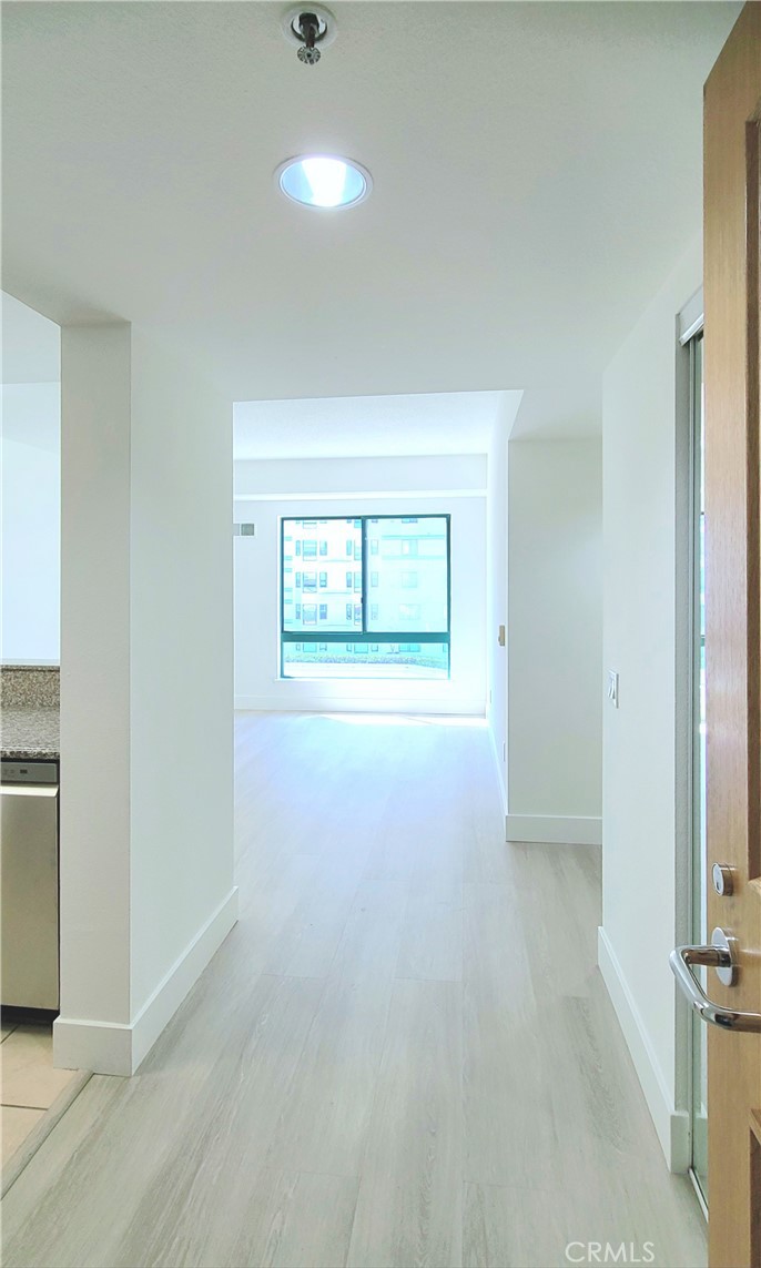 989 Webster Street, Unit 546 Oakland, CA 94607 - Photo 6 of 34