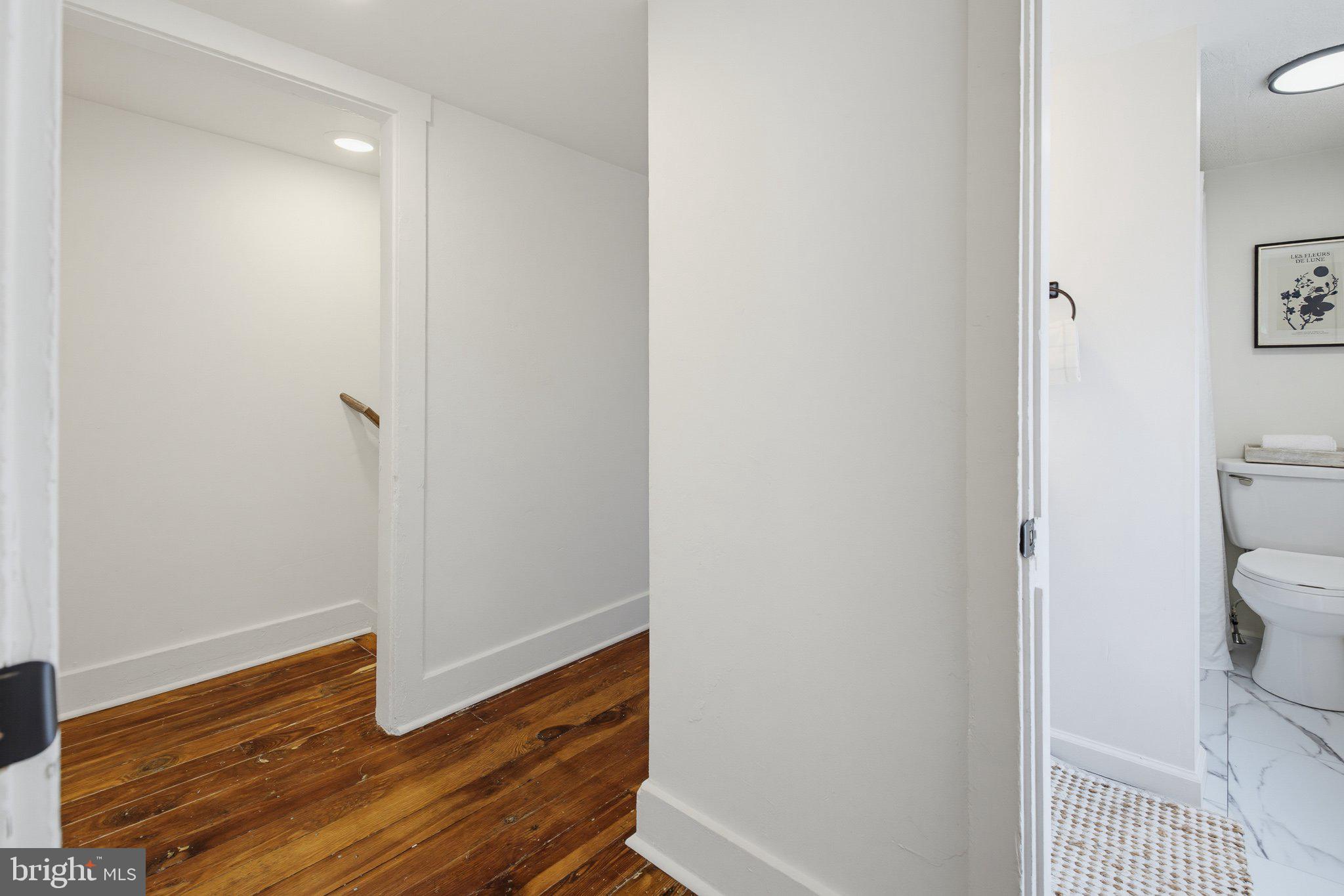 14 North Locust Street Lititz, PA 17543 - Photo 16 of 34 Upper Hallway