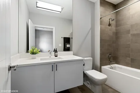 $925,000 | 1749 North Winnebago Avenue, Chicago, IL 60647