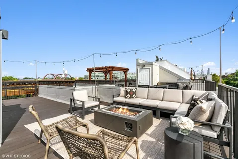 $925,000 | 1749 North Winnebago Avenue, Chicago, IL 60647